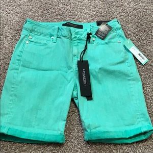 Liverpool Bermuda Shorts